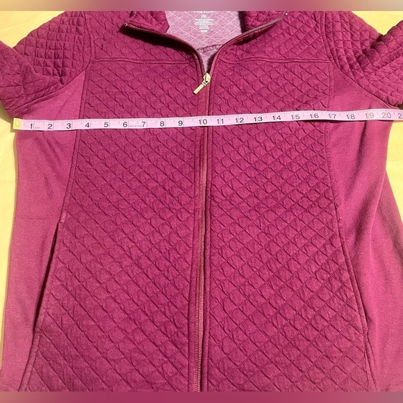 Croft and Barrow jacket burgundy two pockets gold zipper size medium - Picture 5 of 6